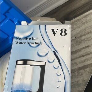 V8 Negative Ion Water Machine - Black